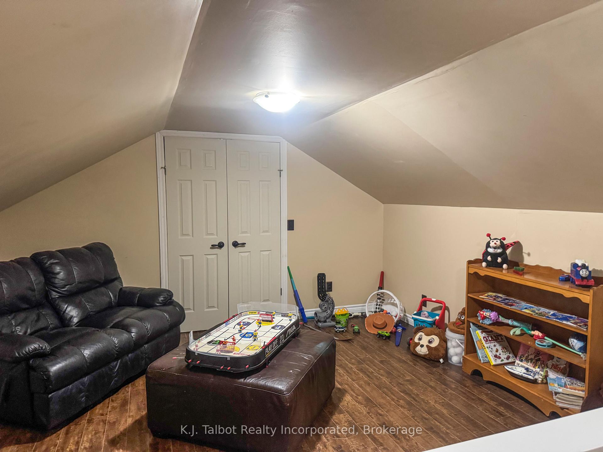 Photo 32 of 78 Dunedin Drive, Huron East, Brussels — HOMEH