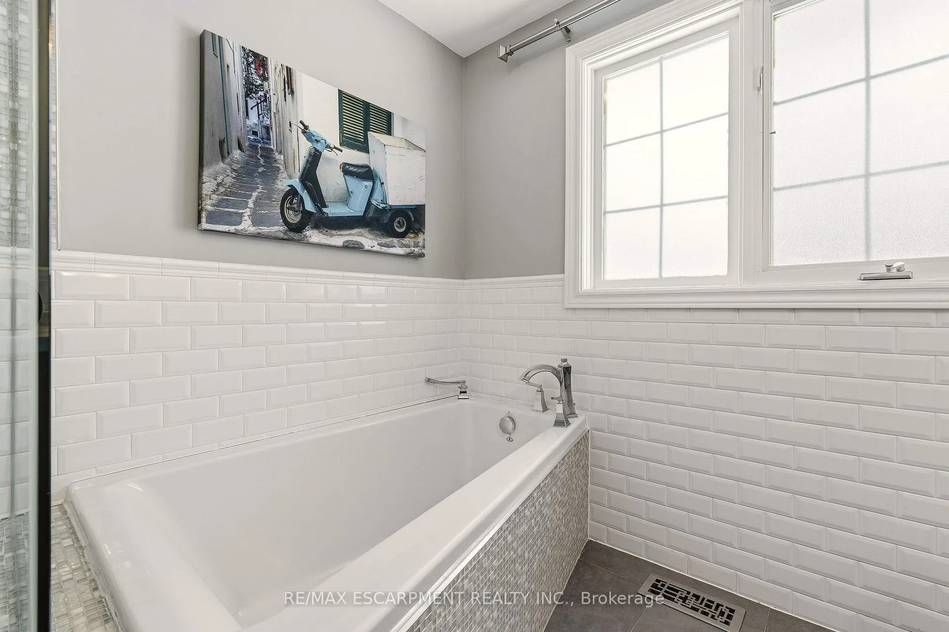 Photo 37 of 341 Shoreacres Road, Burlington, Shoreacres — HOMEH