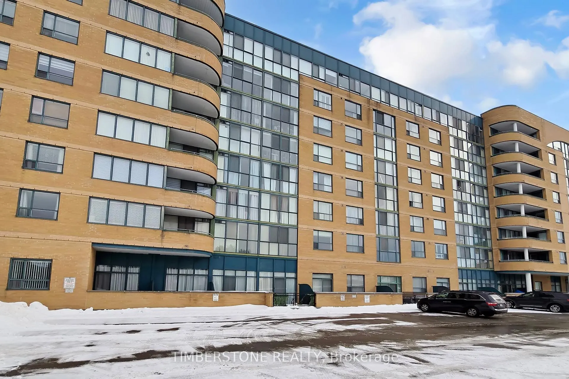 Photo 2 of Unit 705, 1665 Pickering Parkway, Pickering, Village East — HOMEH