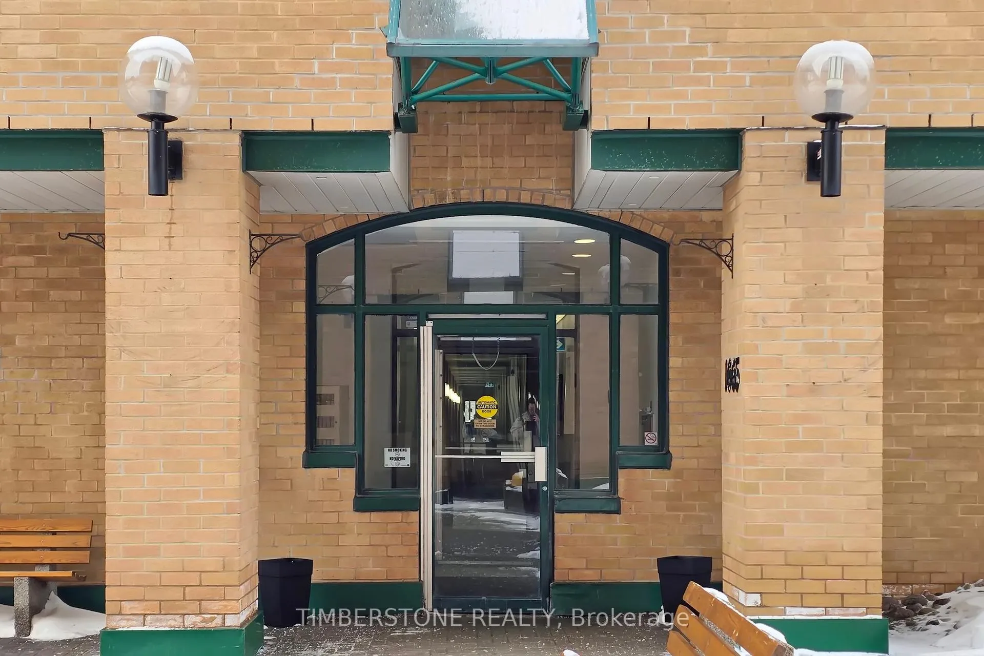 Photo 5 of Unit 705, 1665 Pickering Parkway, Pickering, Village East — HOMEH