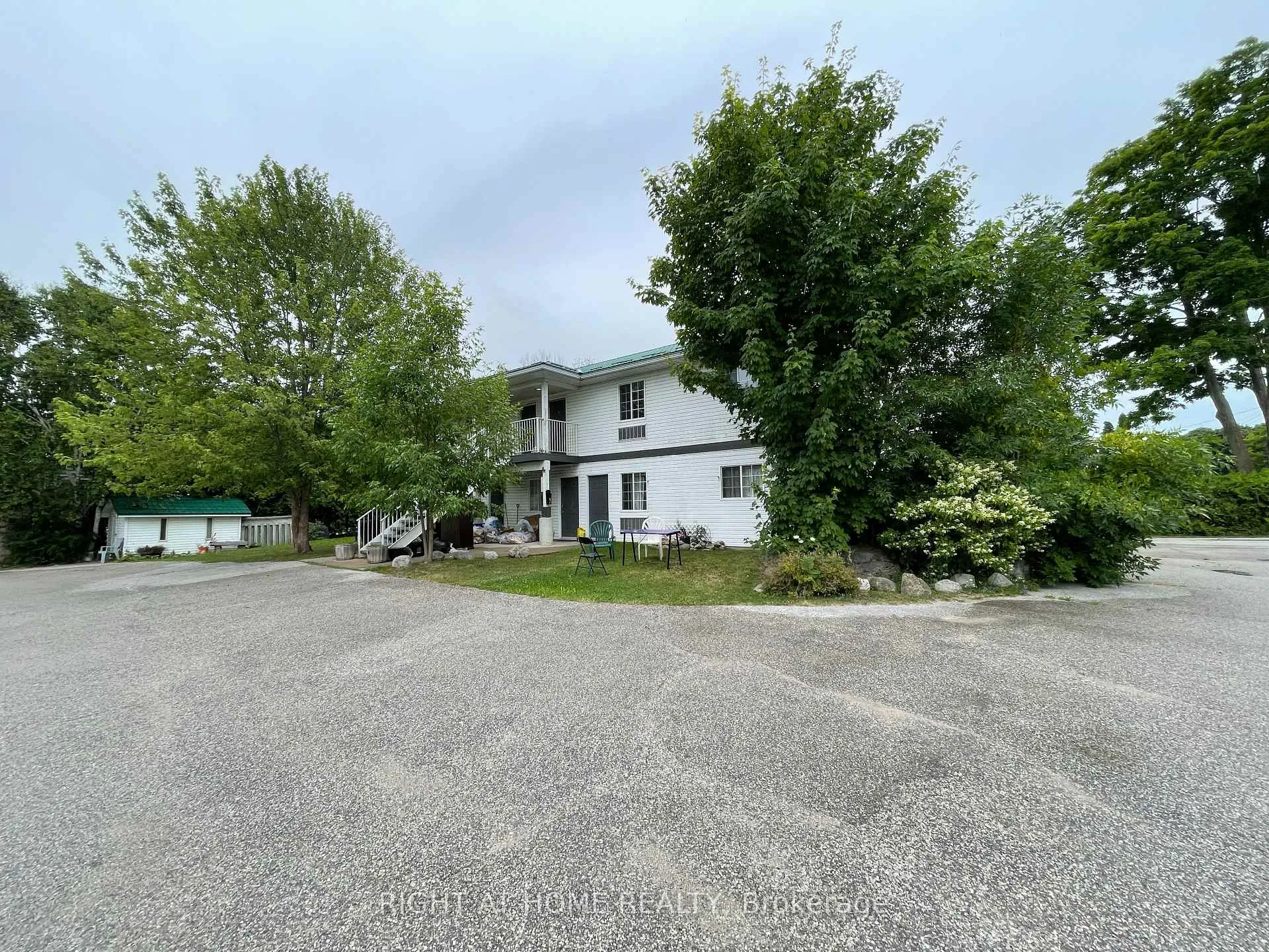Photo 6 of 380 Bayview Parkway, Orillia — HOMEH