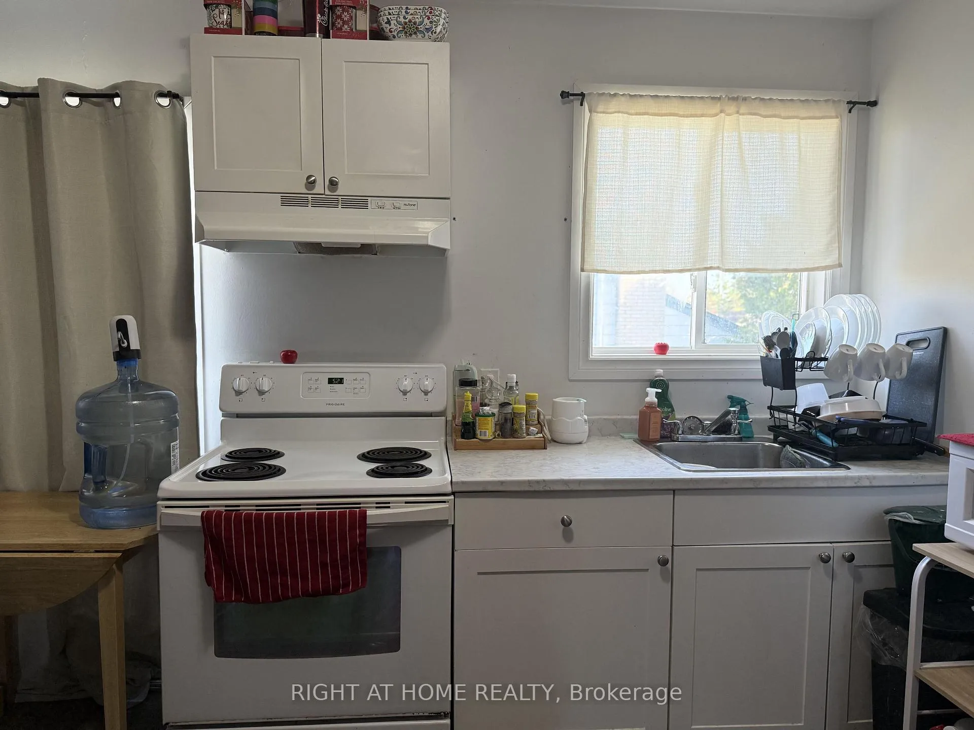 Photo 25 of 380 Bayview Parkway, Orillia — HOMEH