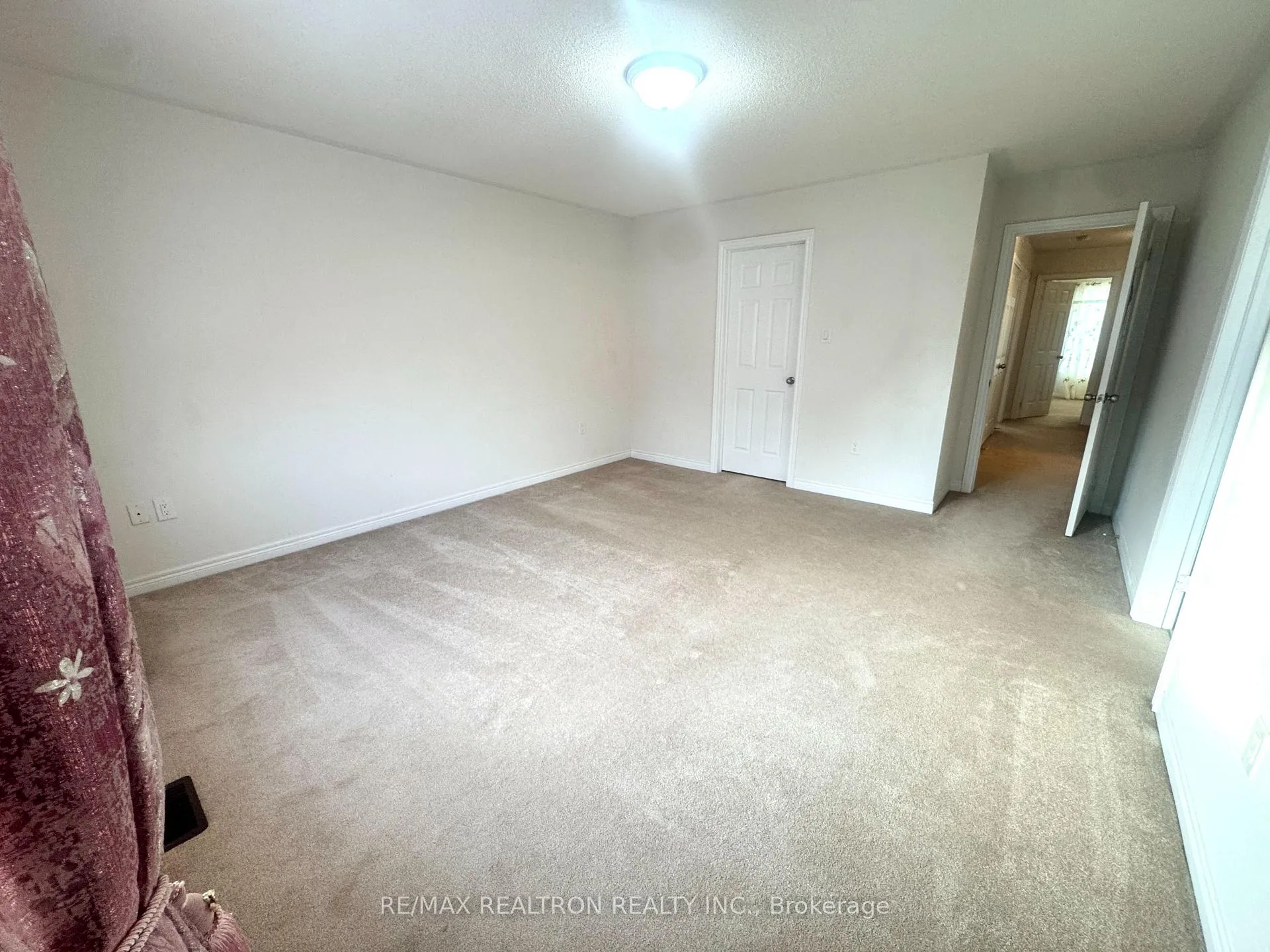 Photo 15 of 69 Fimco Crescent, Markham, Greensborough — HOMEH
