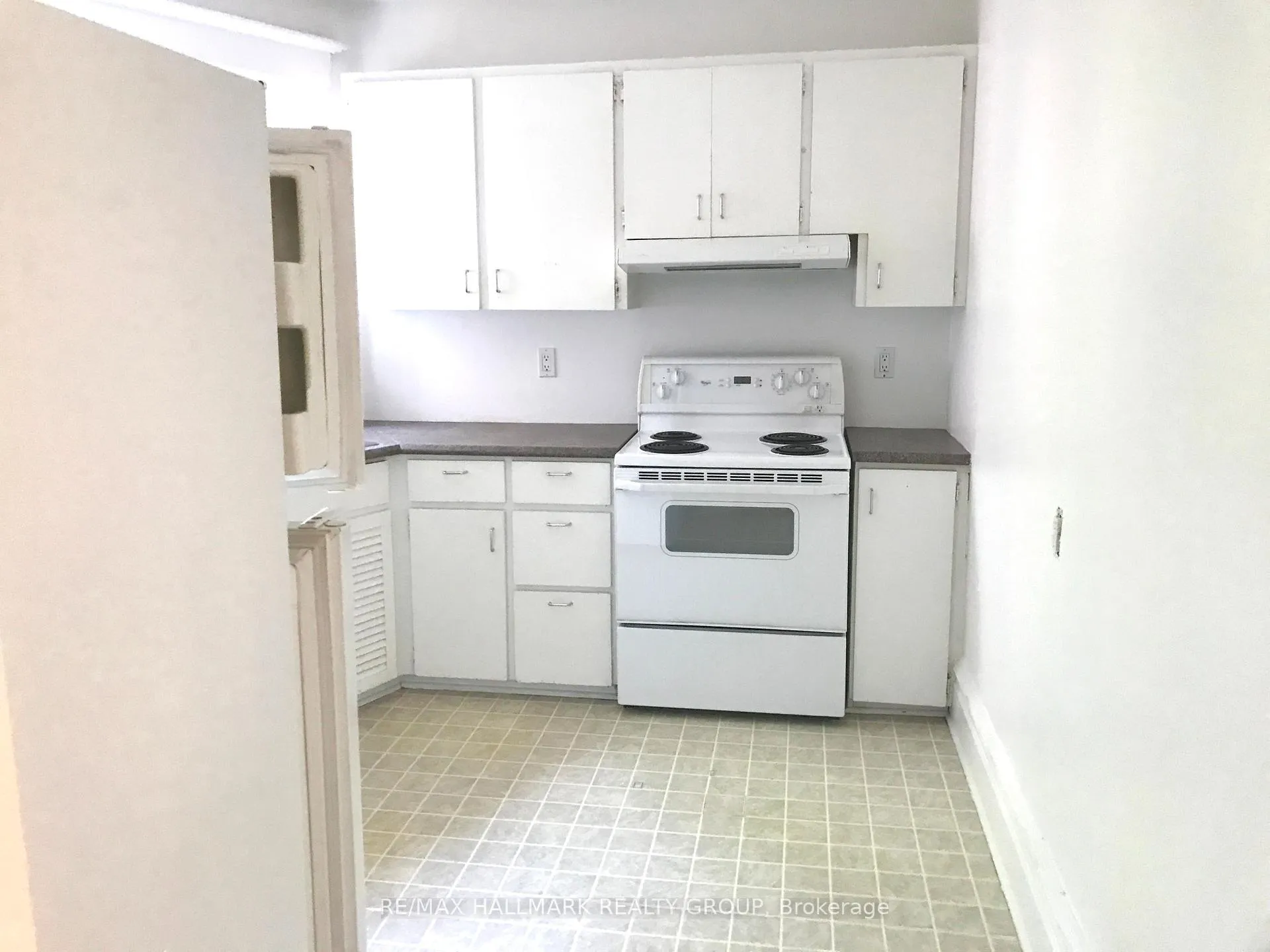 Photo 7 of Unit 6, 421 Lisgar Street, Ottawa, Ottawa Centre — HOMEH
