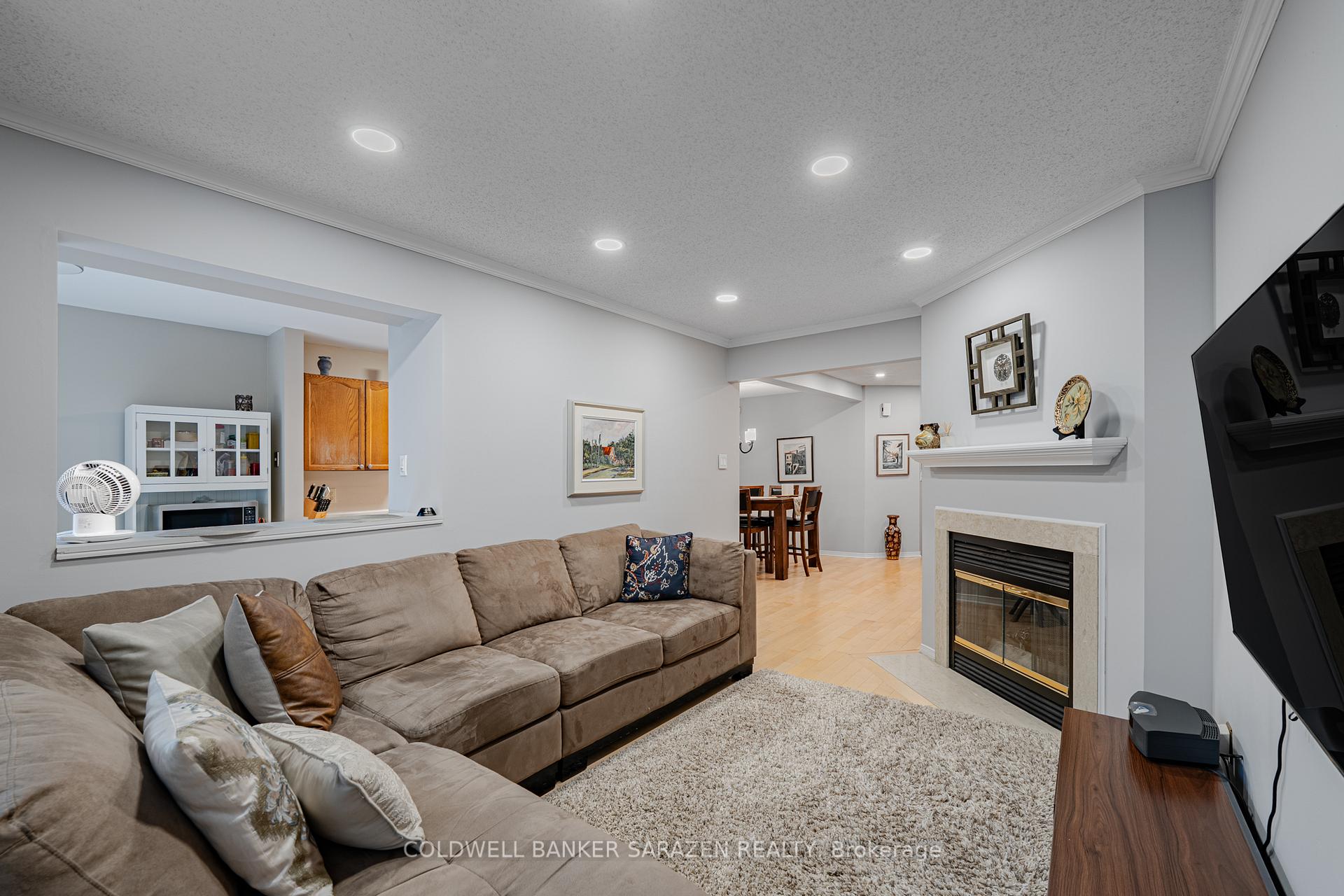 Photo 10 of 108 Ashpark Crescent, Ottawa, Hunt Club Park/Greenboro — HOMEH