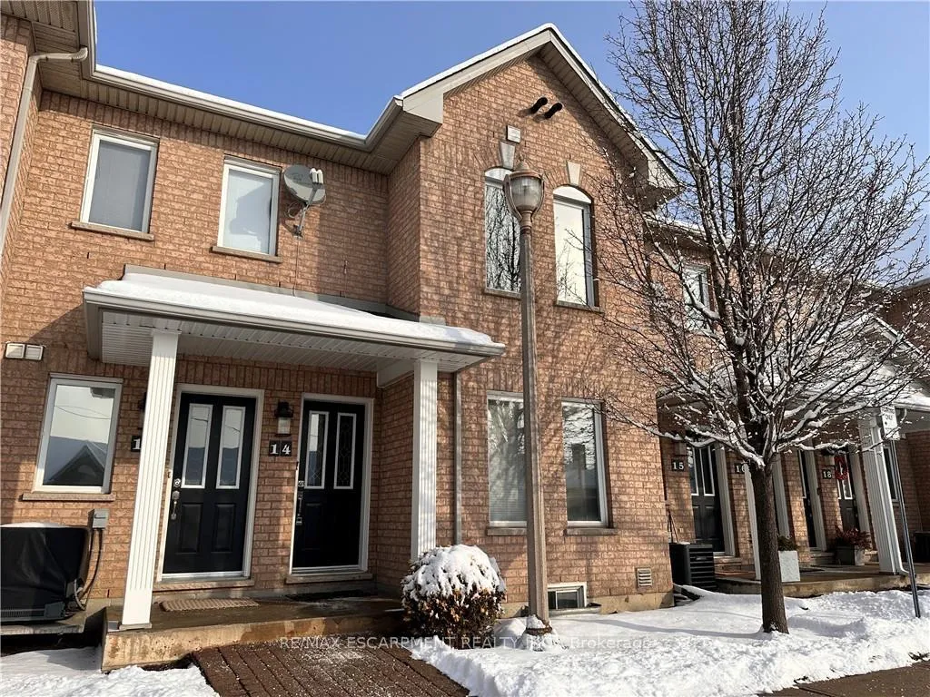 Front of Unit 14, 2 Harbour Drive
