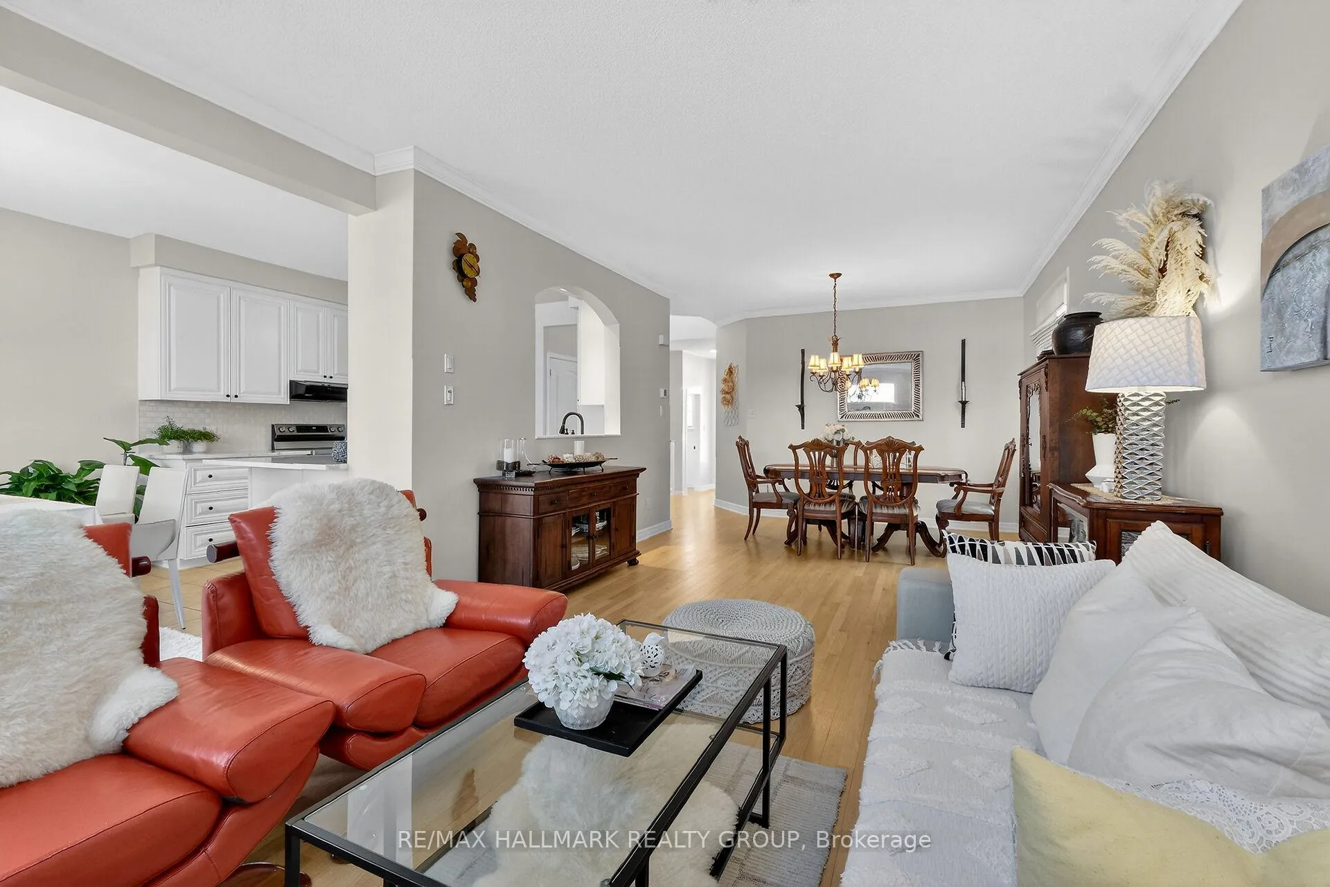 Photo 16 of 1952 Schroeder Crescent, Ottawa, Springridge/East Village — HOMEH