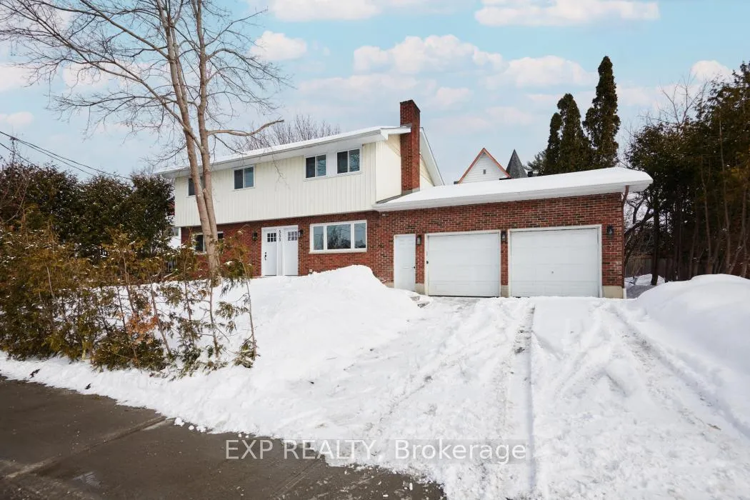 Front of Unit 1, 555 Churchill Avenue N
