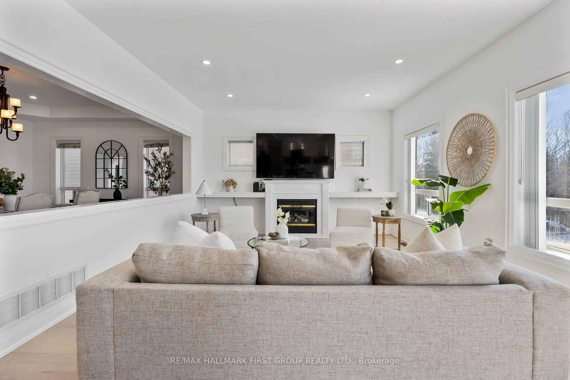 Photo 9 of 796 Audley Road S, Ajax, South East — HOMEH