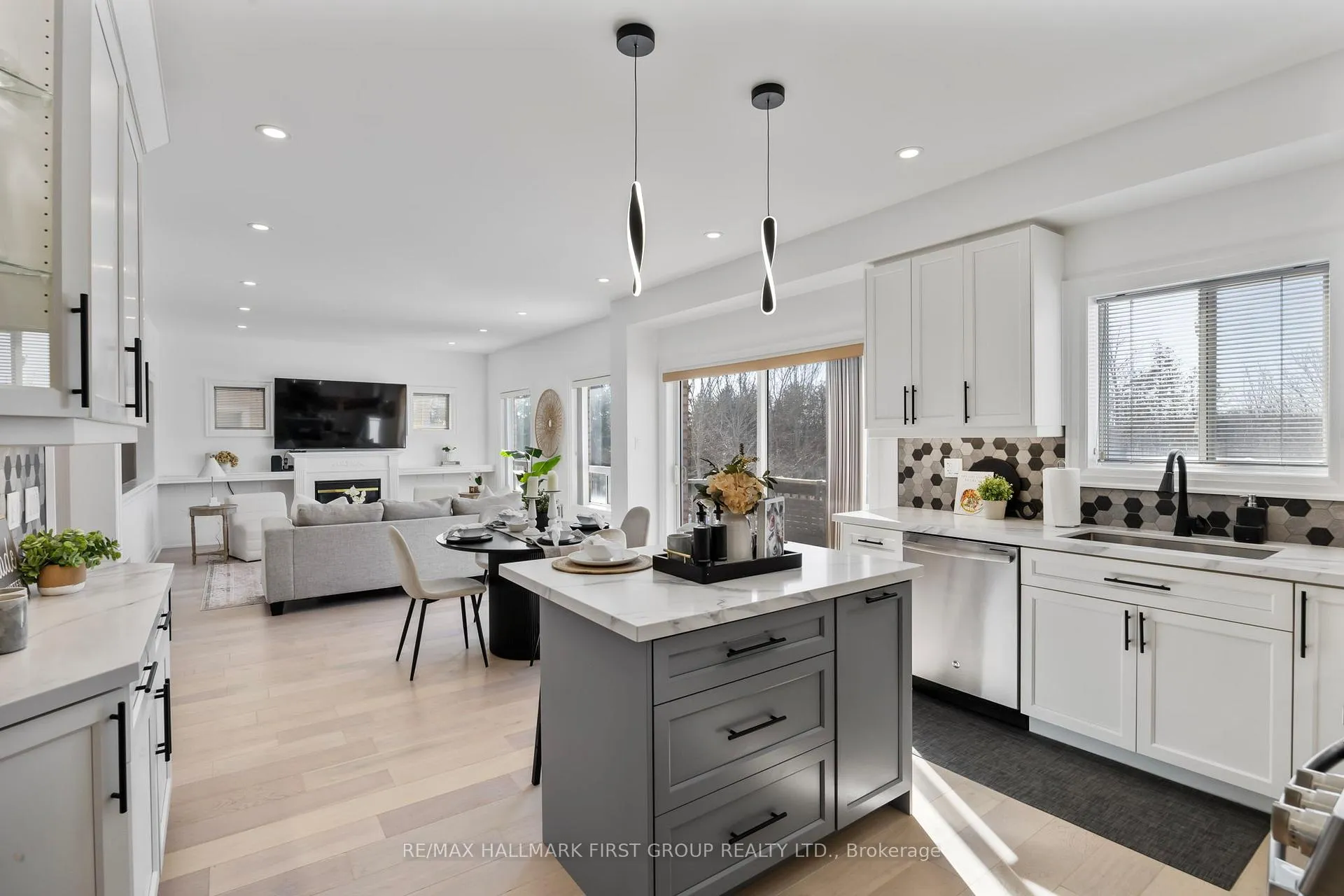 Photo 14 of 796 Audley Road S, Ajax, South East — HOMEH