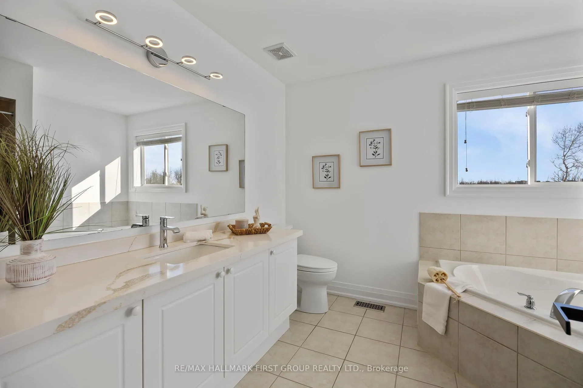 Photo 24 of 796 Audley Road S, Ajax, South East — HOMEH