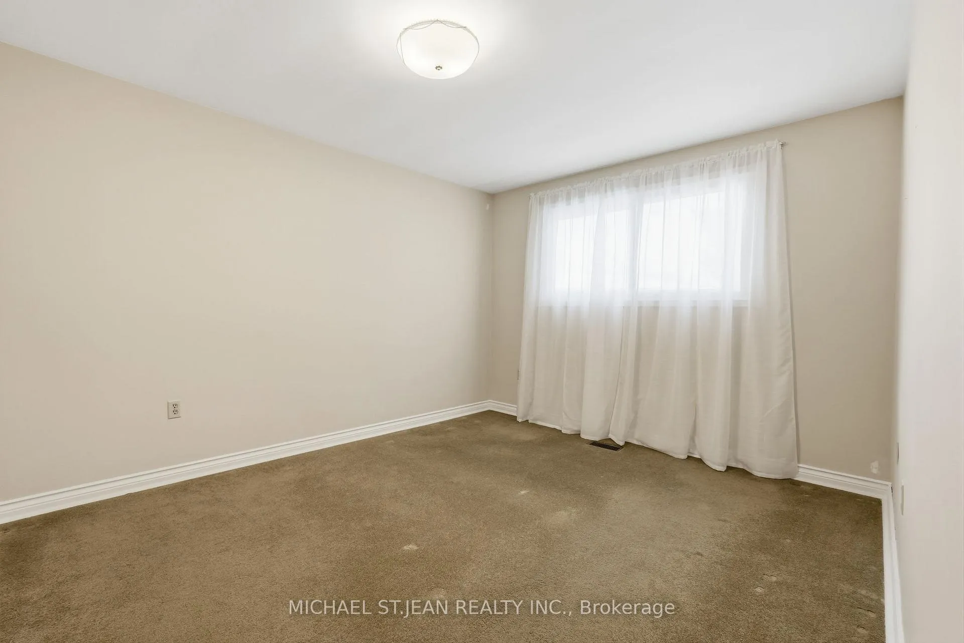 Photo 31 of 16 Harvard Place, Hamilton, Falkirk — HOMEH