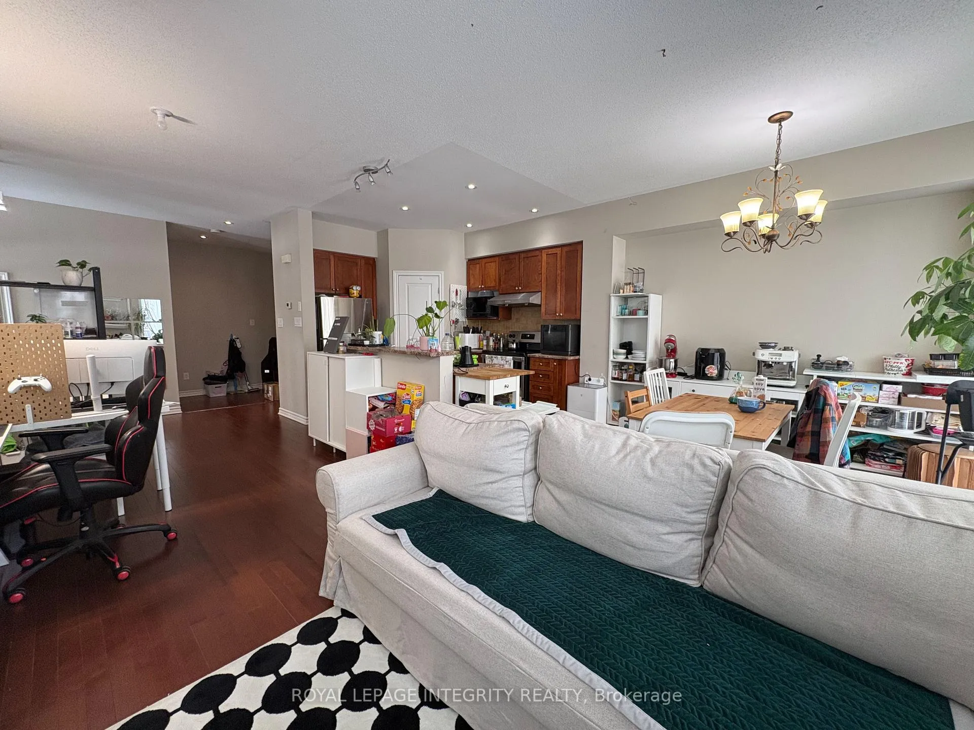 Photo 6 of 26 Torbec Avenue, Ottawa, Kanata - Kanata Lakes/Heritage Hills — HOMEH