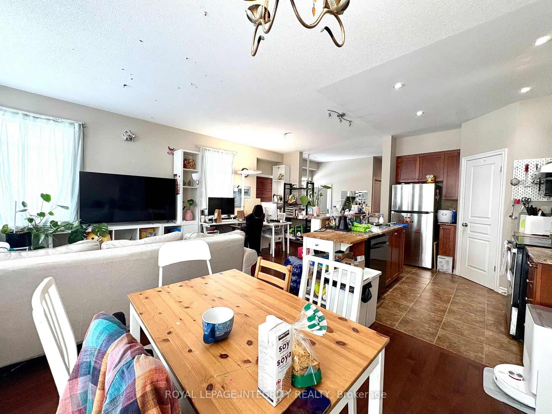 Photo 9 of 26 Torbec Avenue, Ottawa, Kanata - Kanata Lakes/Heritage Hills — HOMEH
