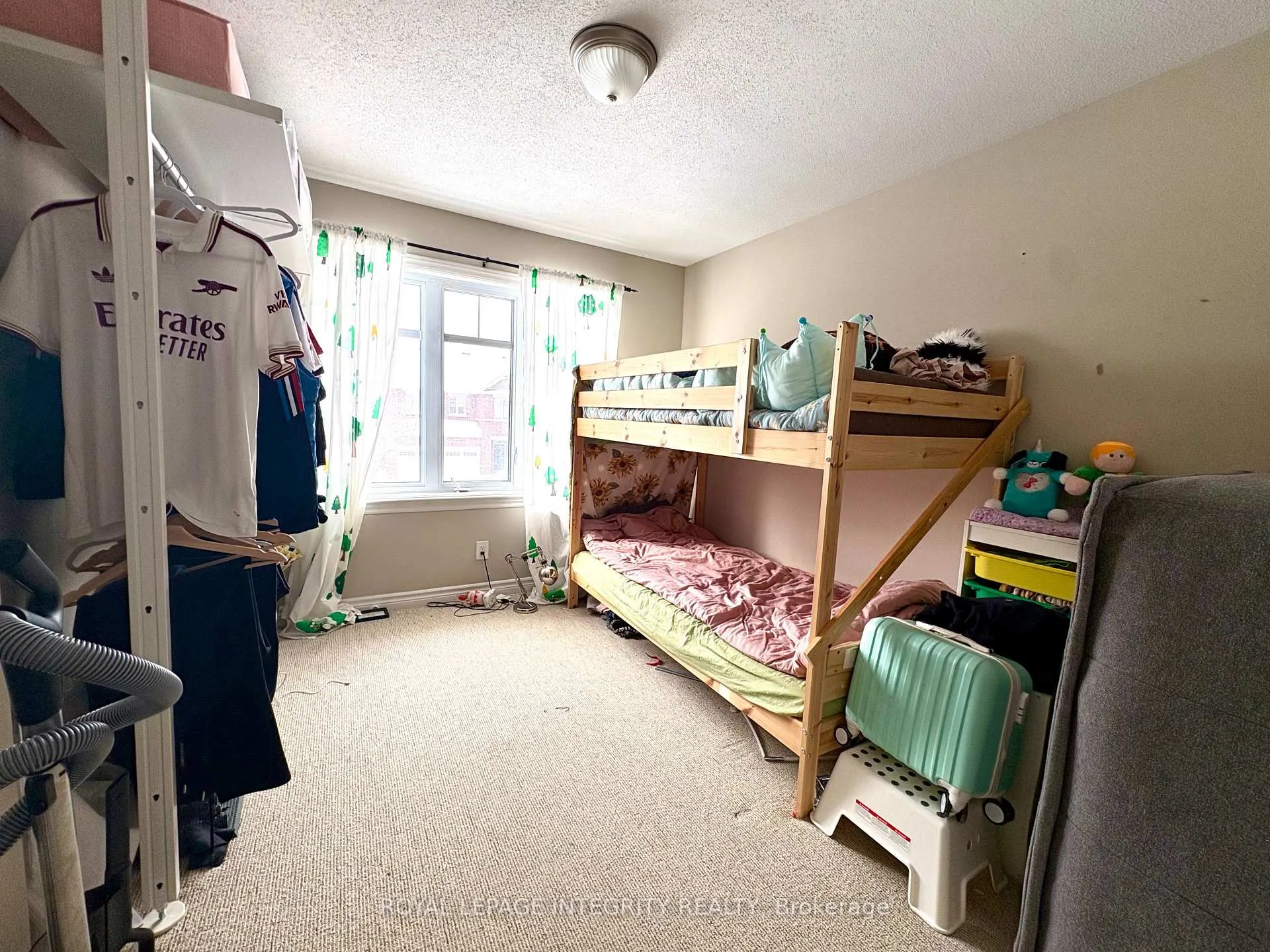 Photo 12 of 26 Torbec Avenue, Ottawa, Kanata - Kanata Lakes/Heritage Hills — HOMEH
