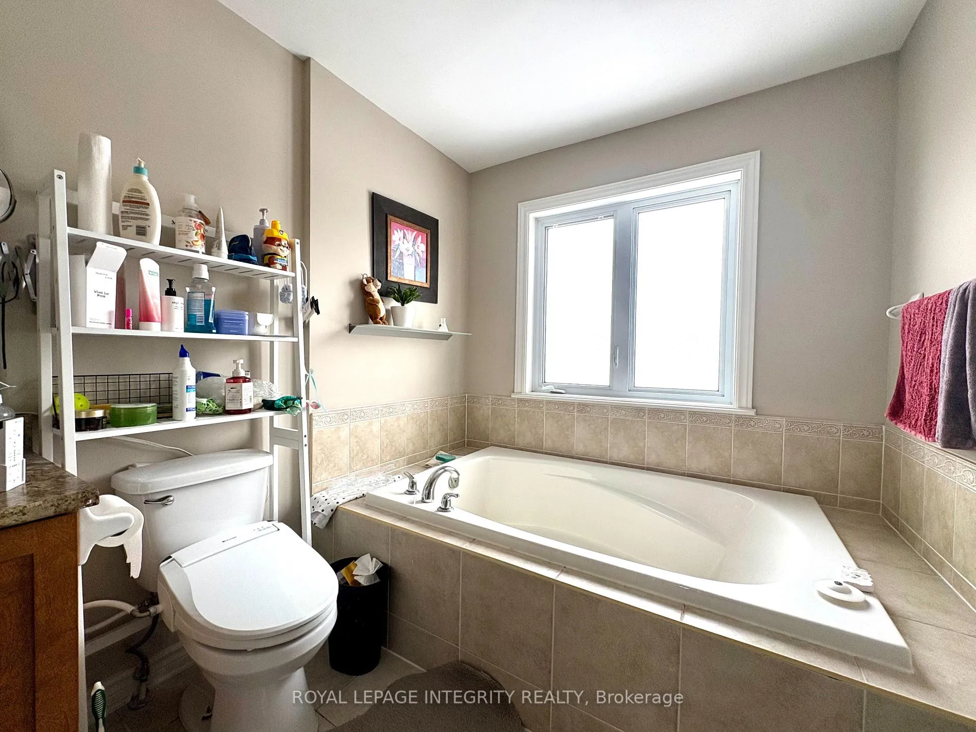 Photo 16 of 26 Torbec Avenue, Ottawa, Kanata - Kanata Lakes/Heritage Hills — HOMEH