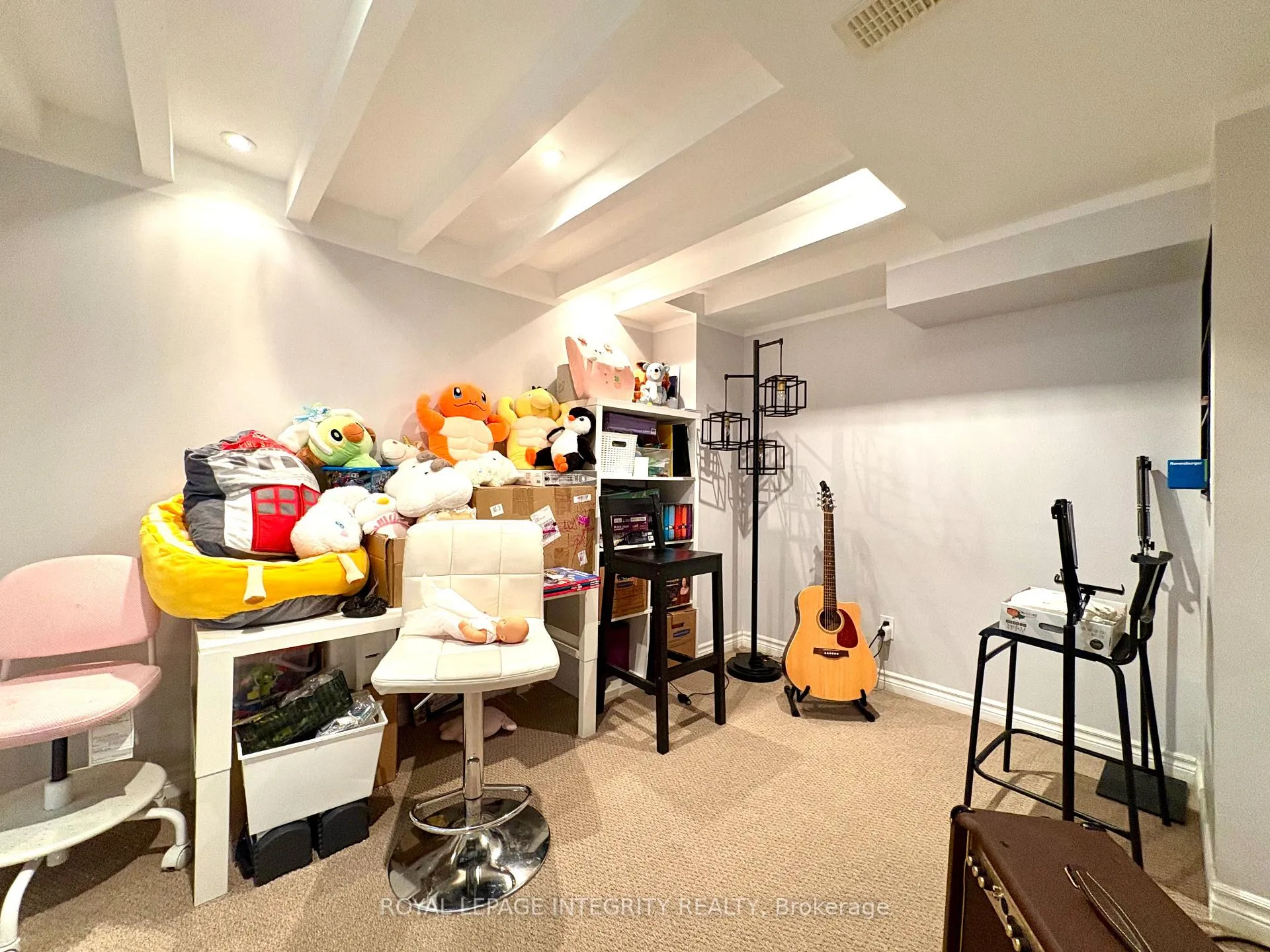 Photo 18 of 26 Torbec Avenue, Ottawa, Kanata - Kanata Lakes/Heritage Hills — HOMEH