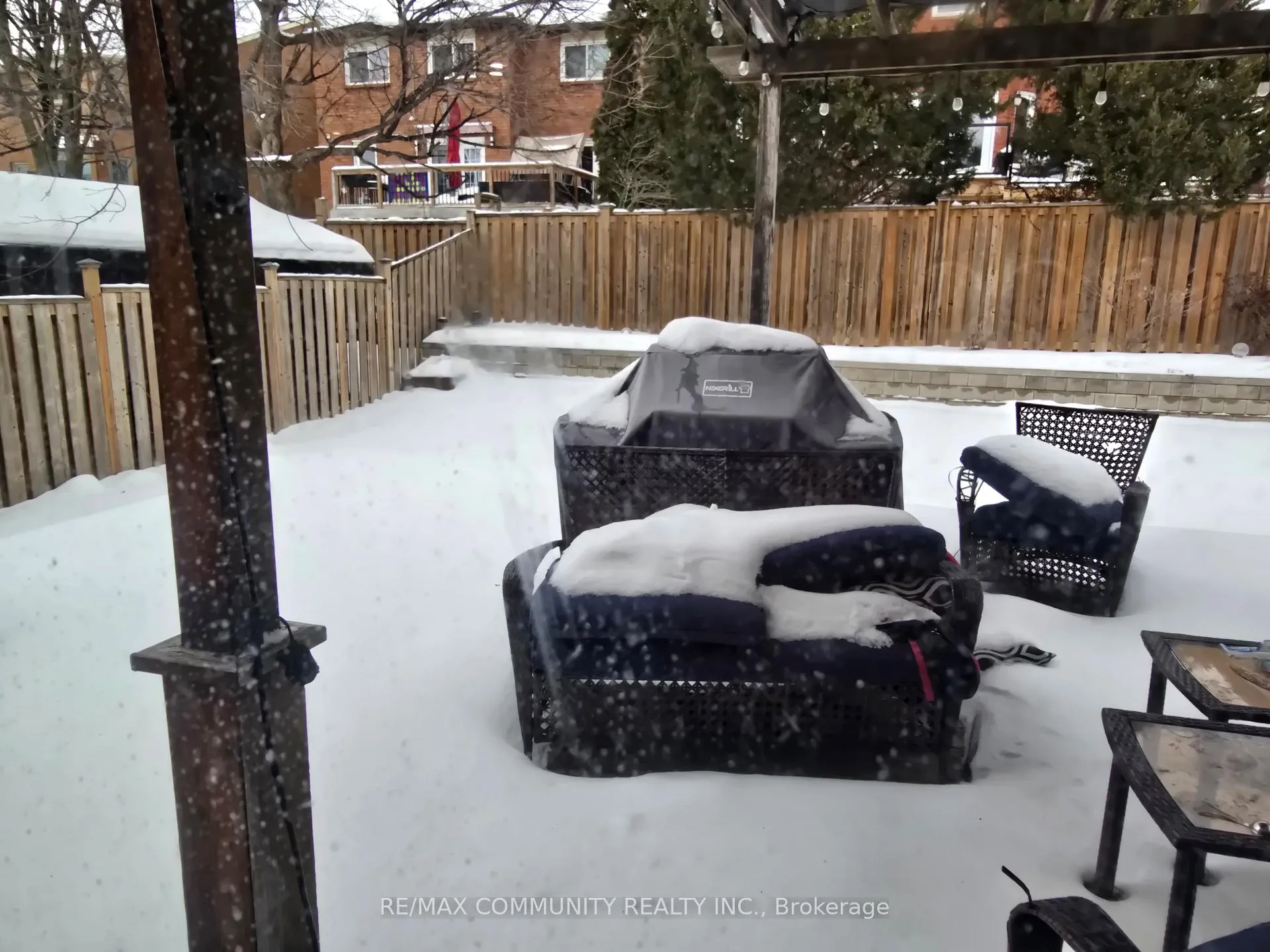Photo 16 of 8 Carmichael Drive N, Whitby, Pringle Creek — HOMEH