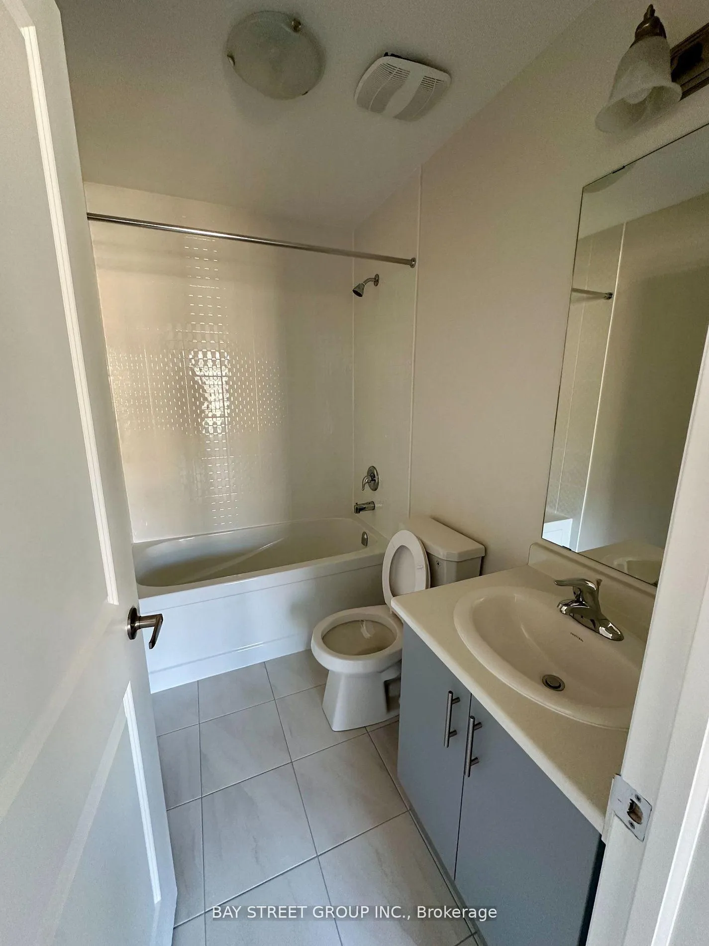 Photo 9 of 10 Sissons Way, Markham, Cedar Grove — HOMEH