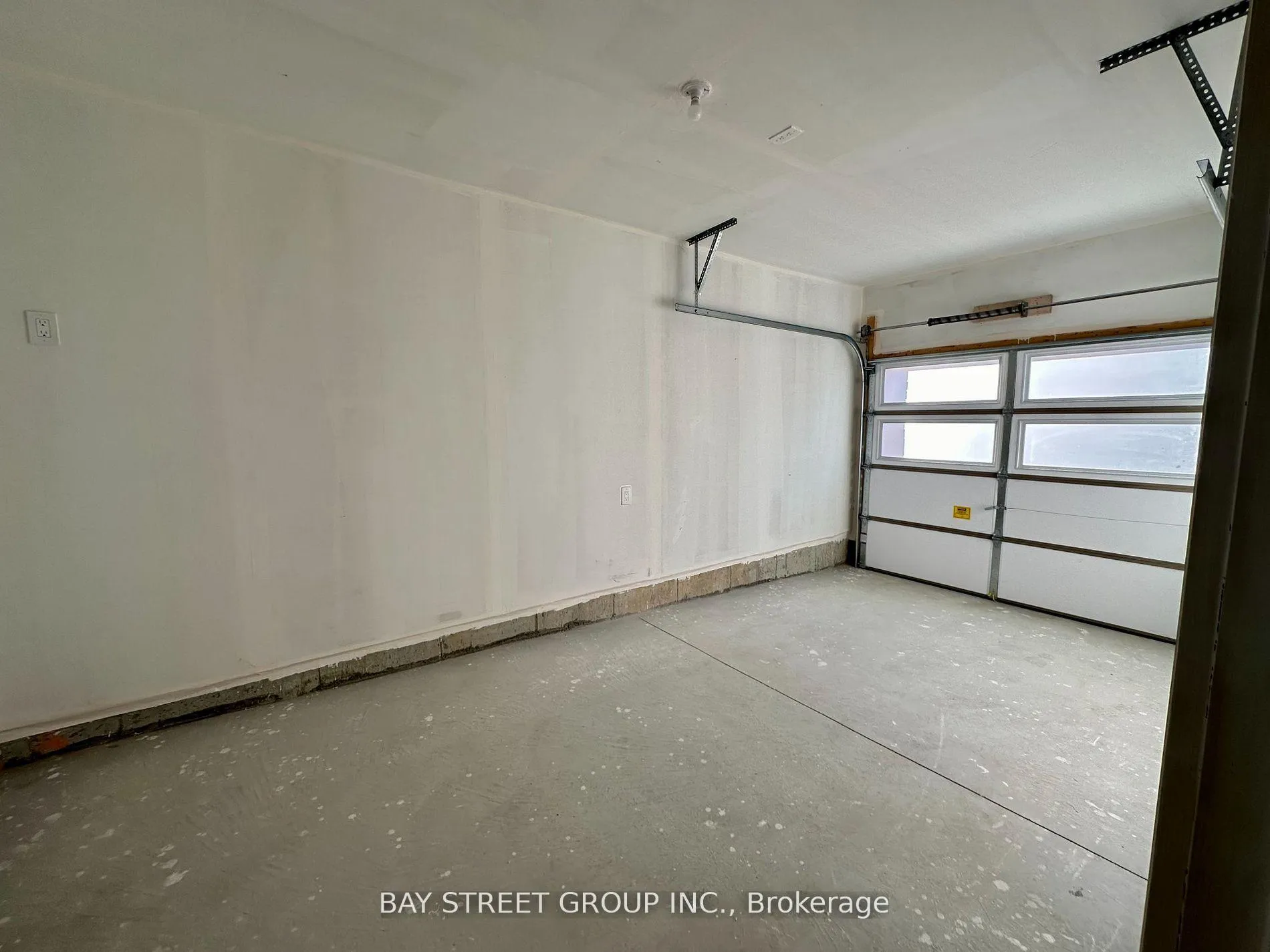 Photo 12 of 10 Sissons Way, Markham, Cedar Grove — HOMEH