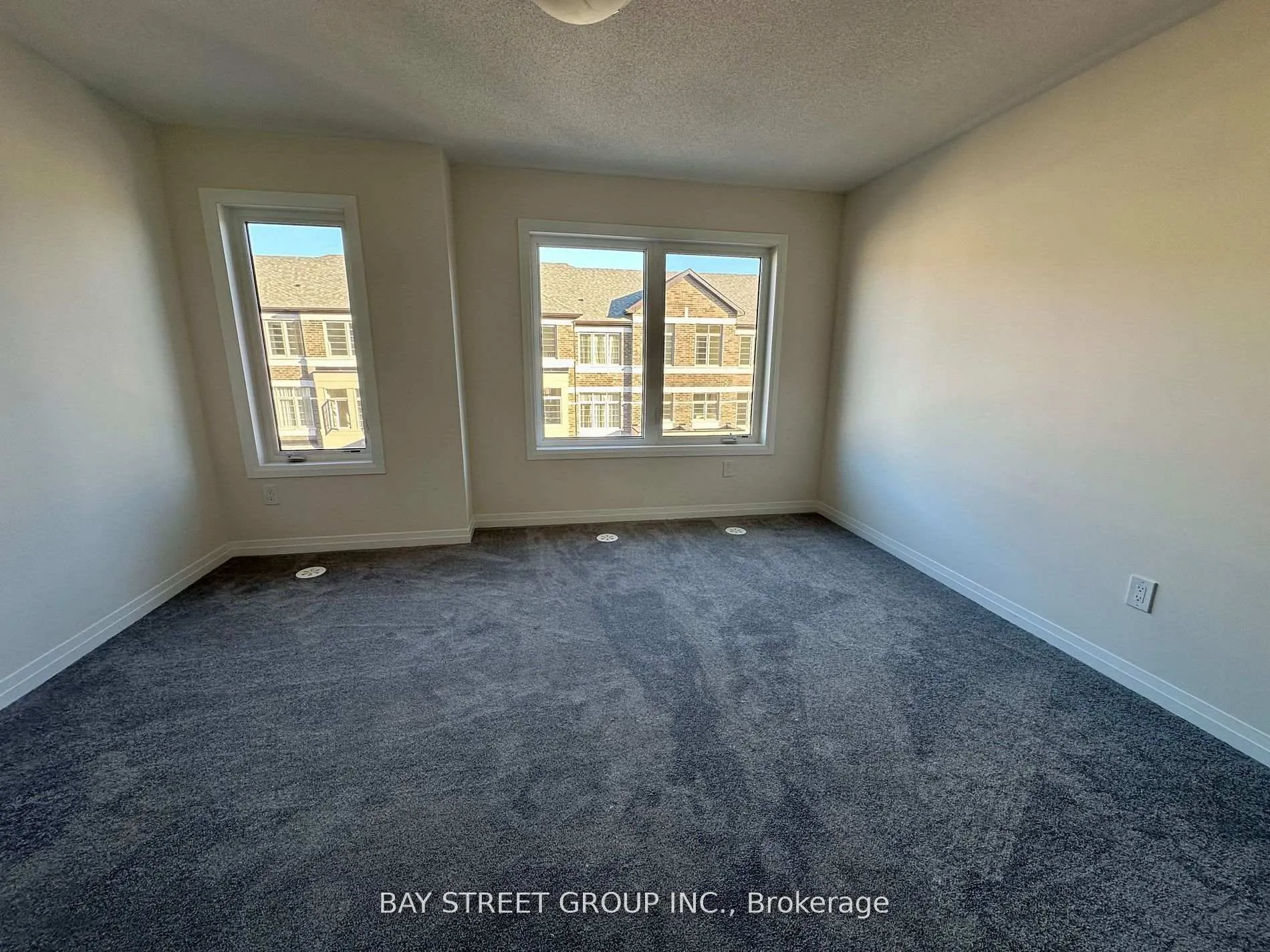 Photo 14 of 10 Sissons Way, Markham, Cedar Grove — HOMEH