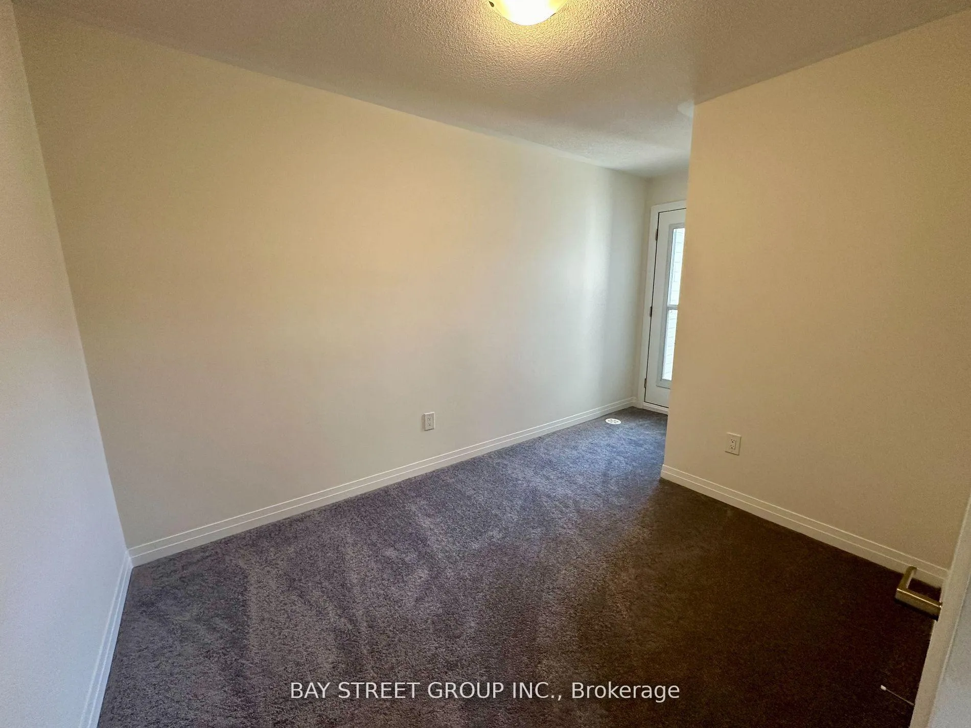 Photo 15 of 10 Sissons Way, Markham, Cedar Grove — HOMEH