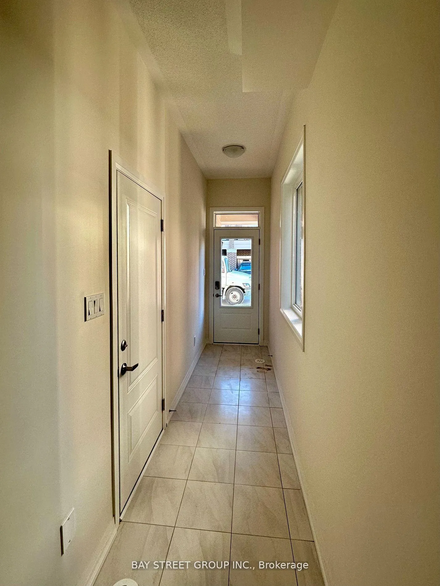 Photo 16 of 10 Sissons Way, Markham, Cedar Grove — HOMEH