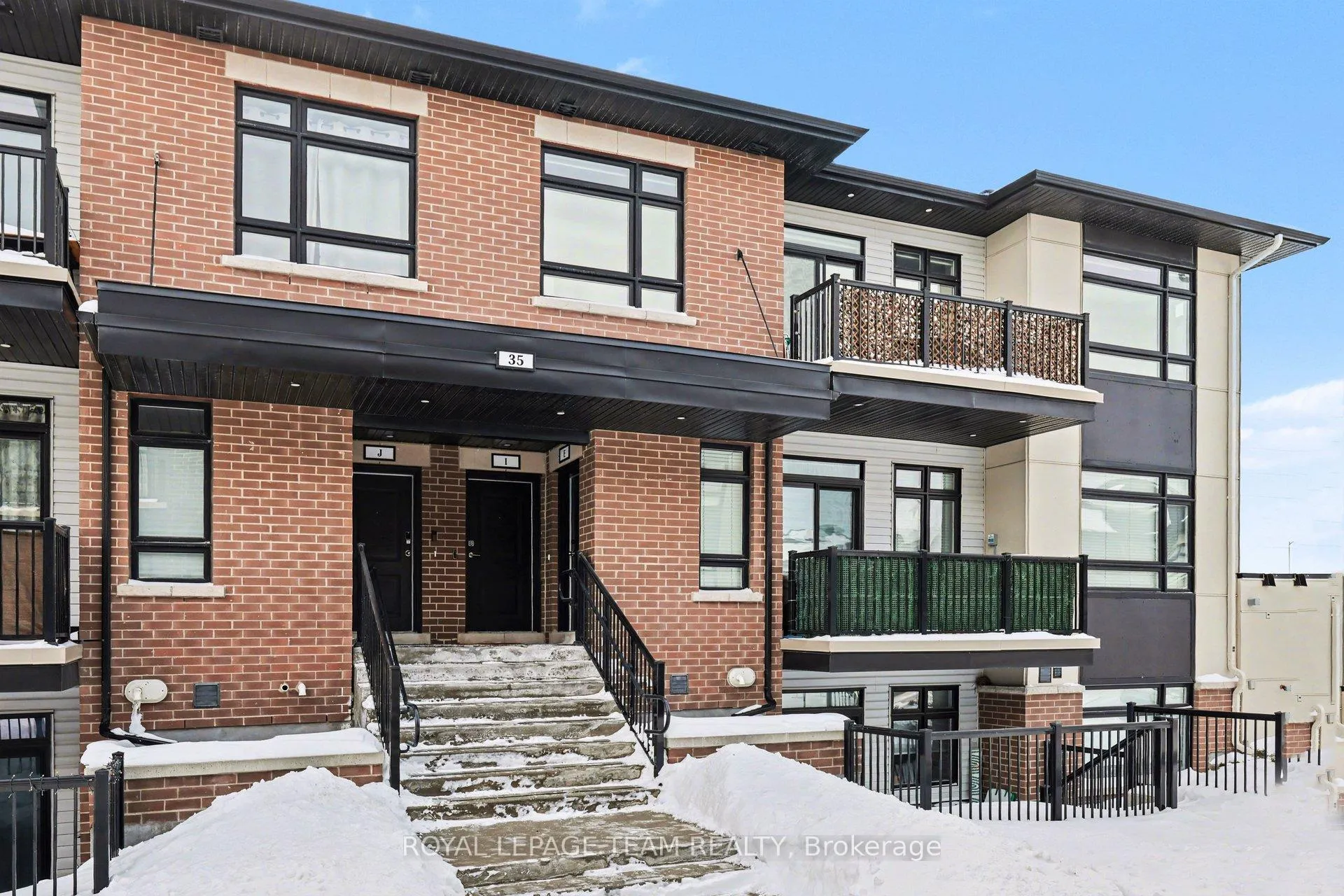 Photo 2 of Unit I, 35 Overberg Way, Ottawa, Kanata - Emerald Meadows/Trailwest — HOMEH