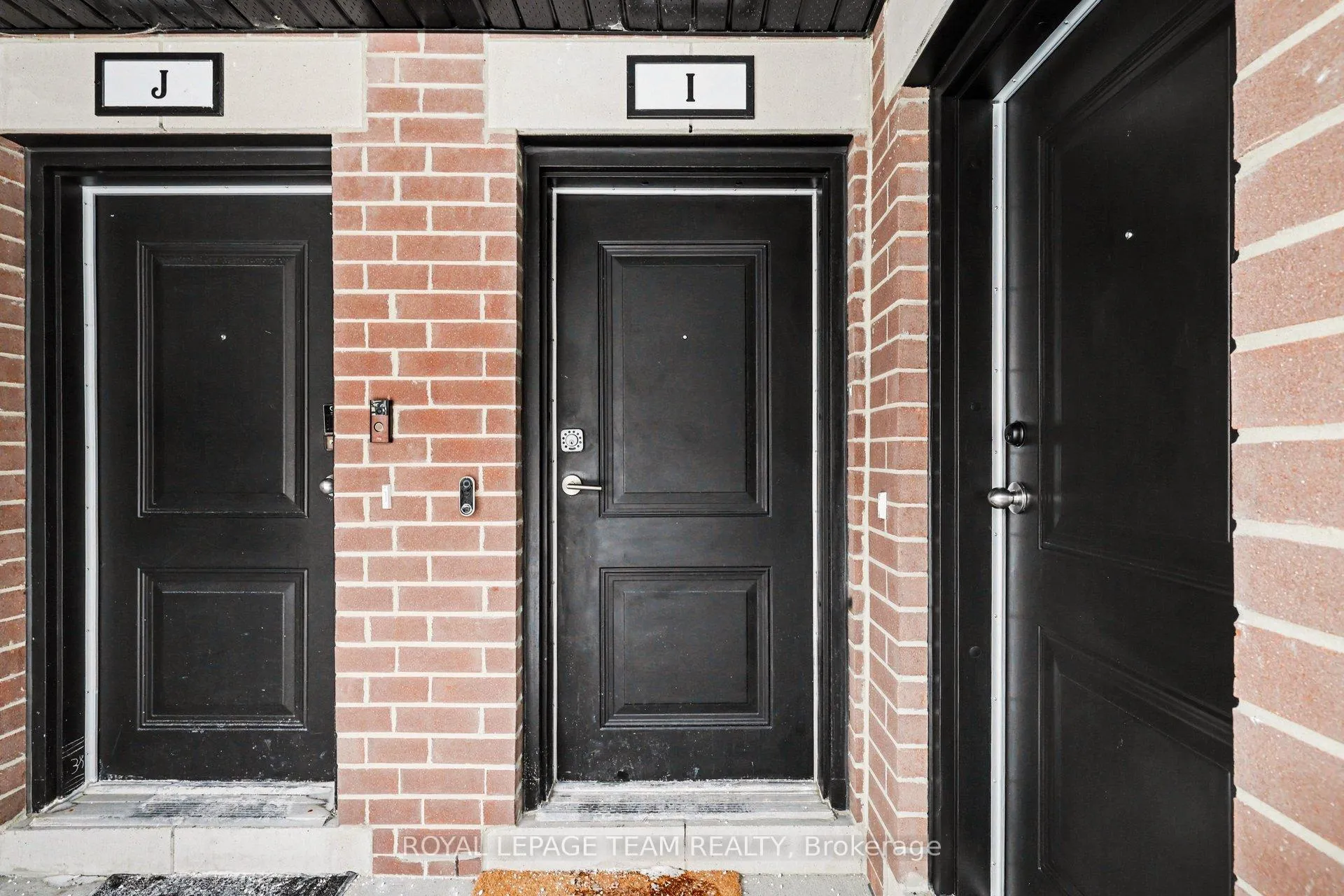 Photo 3 of Unit I, 35 Overberg Way, Ottawa, Kanata - Emerald Meadows/Trailwest — HOMEH