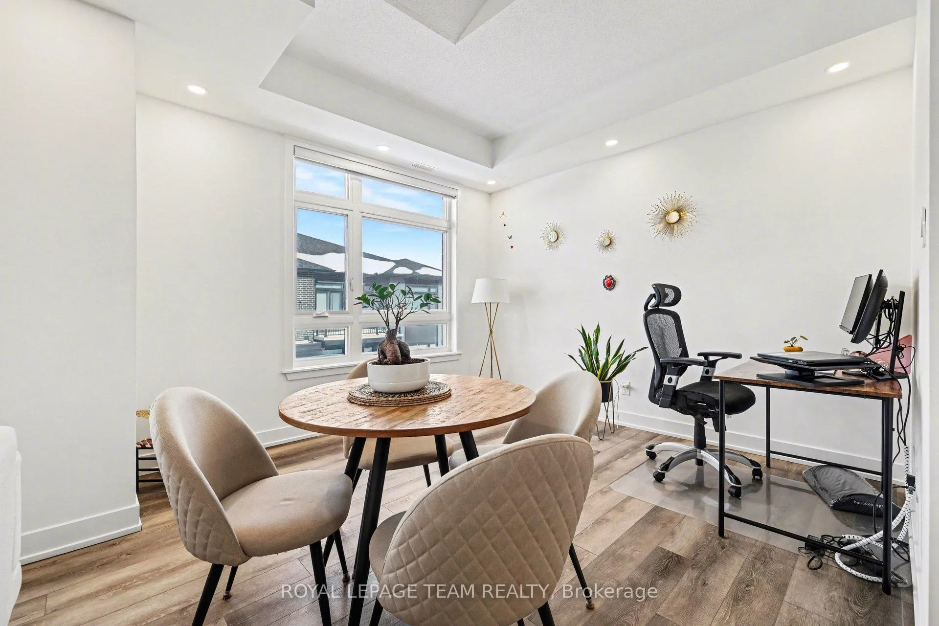 Photo 9 of Unit I, 35 Overberg Way, Ottawa, Kanata - Emerald Meadows/Trailwest — HOMEH