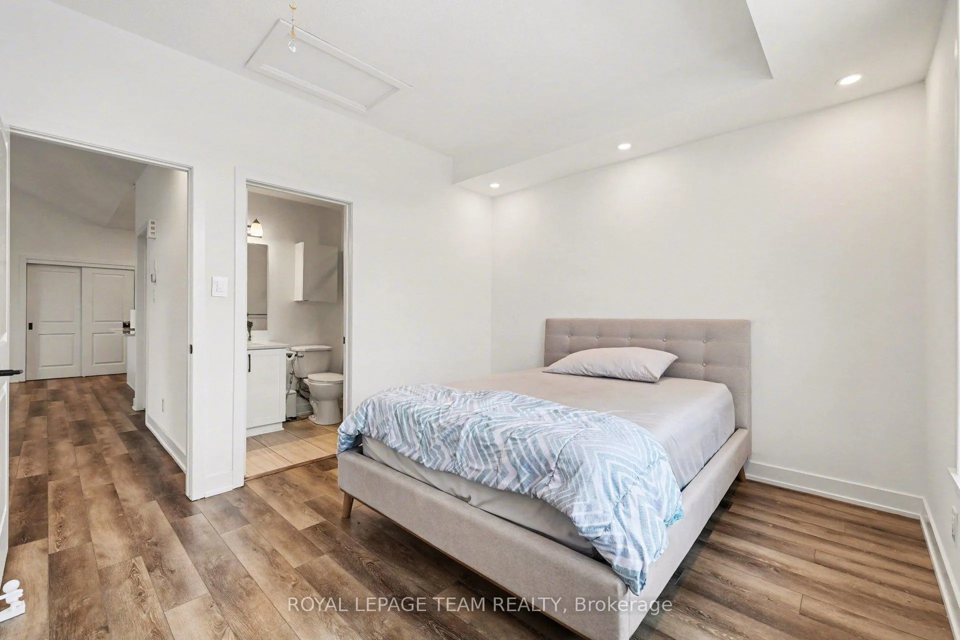 Photo 16 of Unit I, 35 Overberg Way, Ottawa, Kanata - Emerald Meadows/Trailwest — HOMEH