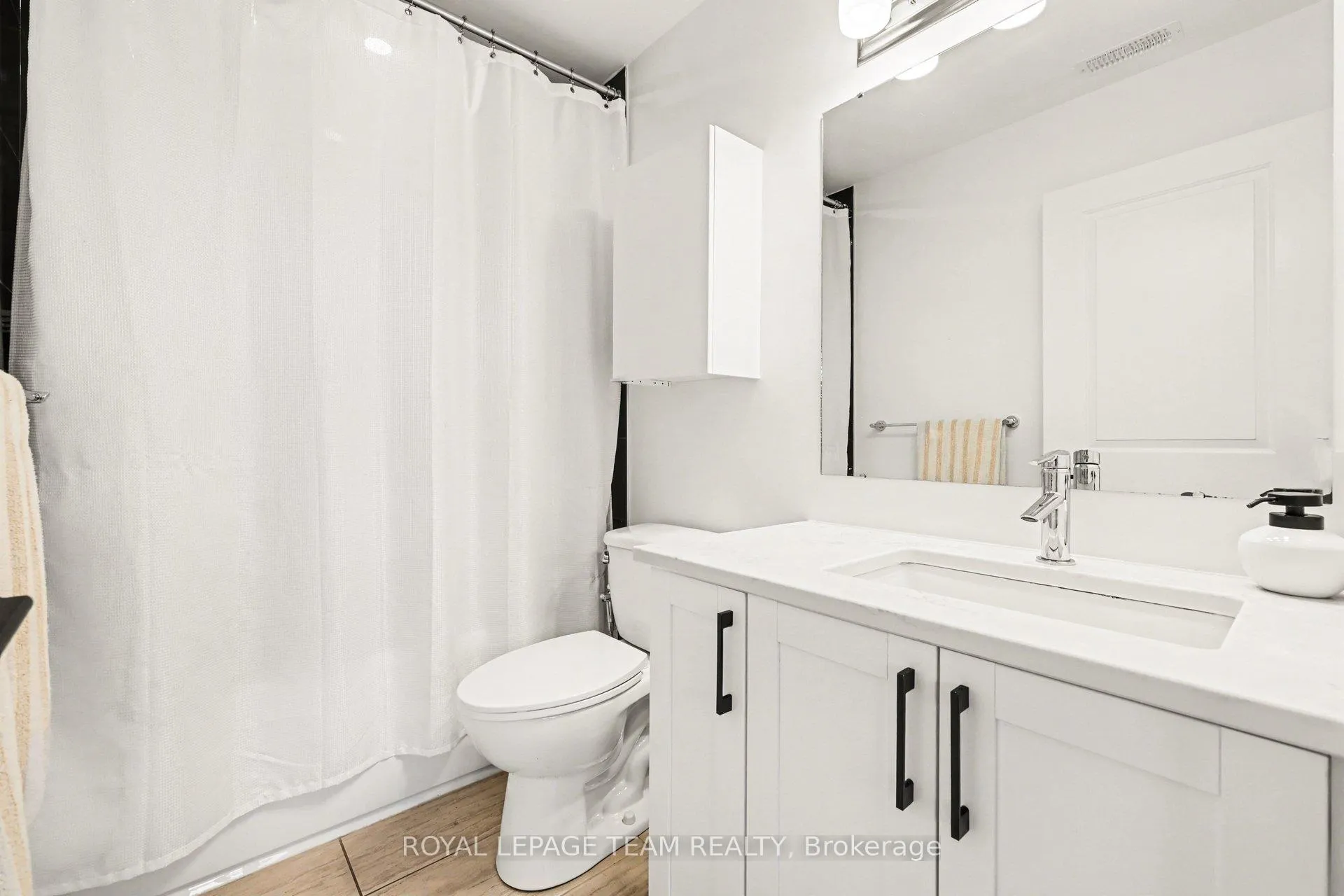 Photo 19 of Unit I, 35 Overberg Way, Ottawa, Kanata - Emerald Meadows/Trailwest — HOMEH