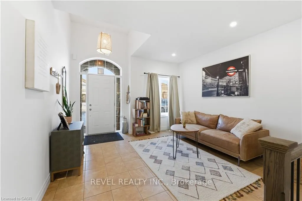 Photo 4 of 487 Glover Road, Hamilton, Lakeshore — HOMEH