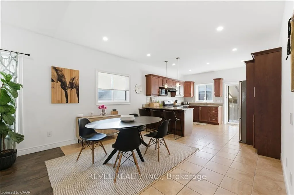 Photo 12 of 487 Glover Road, Hamilton, Lakeshore — HOMEH