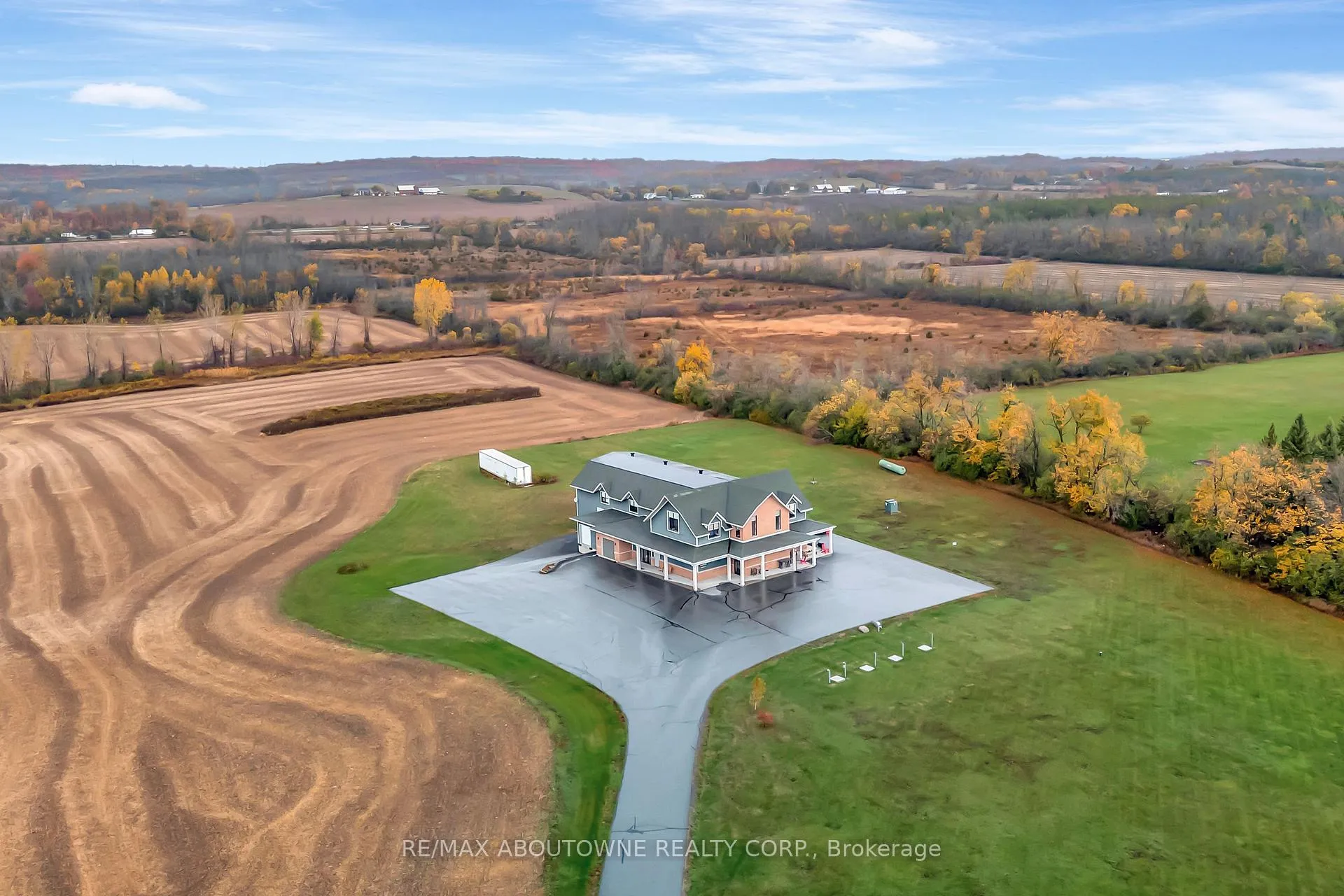 Photo 1 of 842 Hamilton Road, Quinte West, Sidney Ward — HOMEH