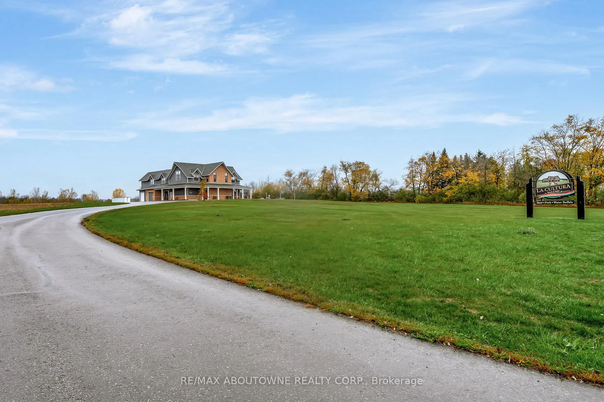 Photo 5 of 842 Hamilton Road, Quinte West, Sidney Ward — HOMEH