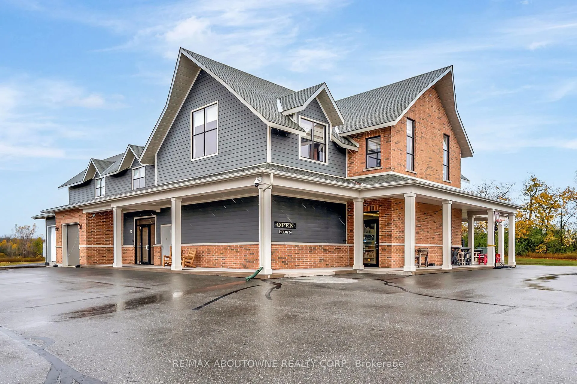 Photo 7 of 842 Hamilton Road, Quinte West, Sidney Ward — HOMEH