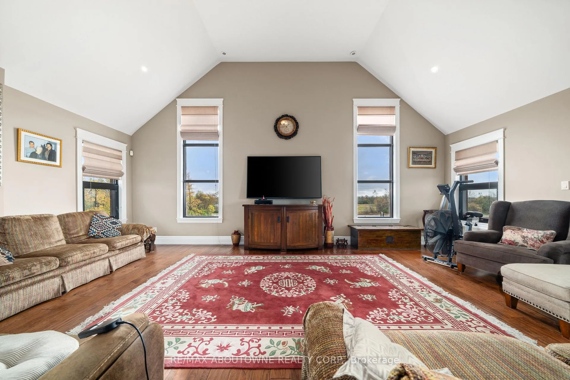 Photo 15 of 842 Hamilton Road, Quinte West, Sidney Ward — HOMEH