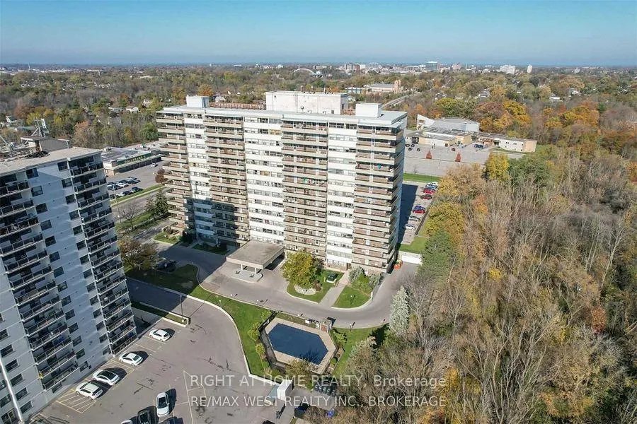 Photo 1 of Unit 207, 215 Glenridge Avenue, St. Catharines, Glendale/Glenridge — HOMEH
