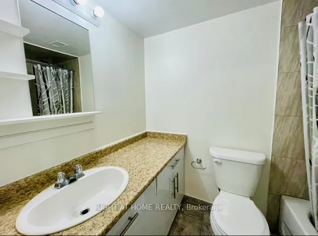 Photo 8 of Unit 207, 215 Glenridge Avenue, St. Catharines, Glendale/Glenridge — HOMEH