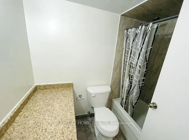 Photo 9 of Unit 207, 215 Glenridge Avenue, St. Catharines, Glendale/Glenridge — HOMEH