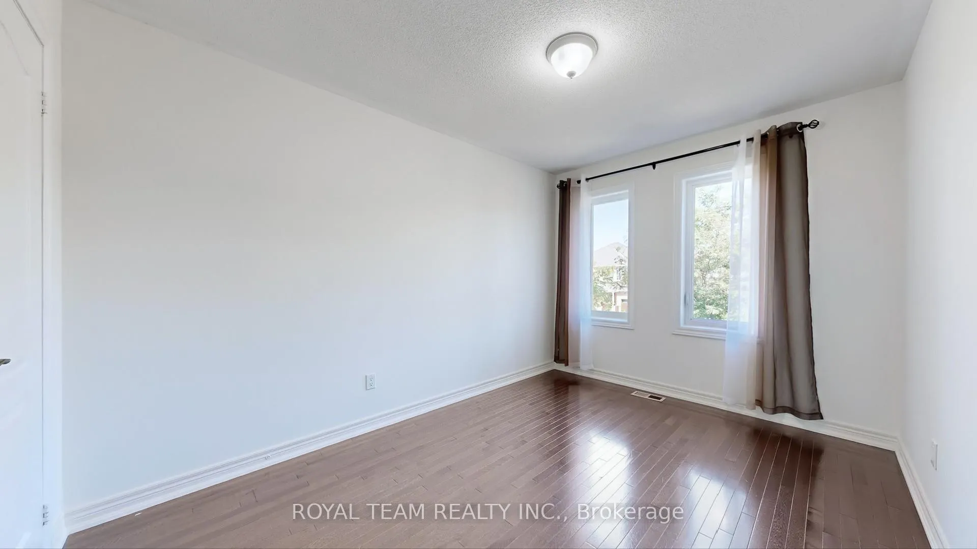 Photo 27 of 246 Lauderdale Drive, Vaughan, Patterson — HOMEH