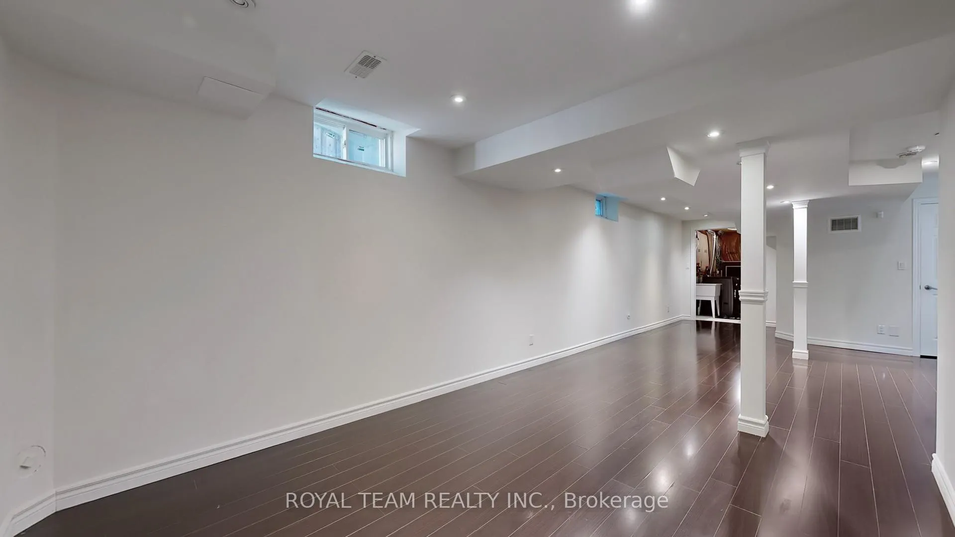 Photo 33 of 246 Lauderdale Drive, Vaughan, Patterson — HOMEH