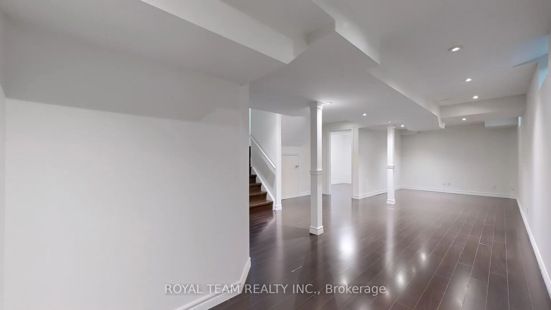 Photo 35 of 246 Lauderdale Drive, Vaughan, Patterson — HOMEH