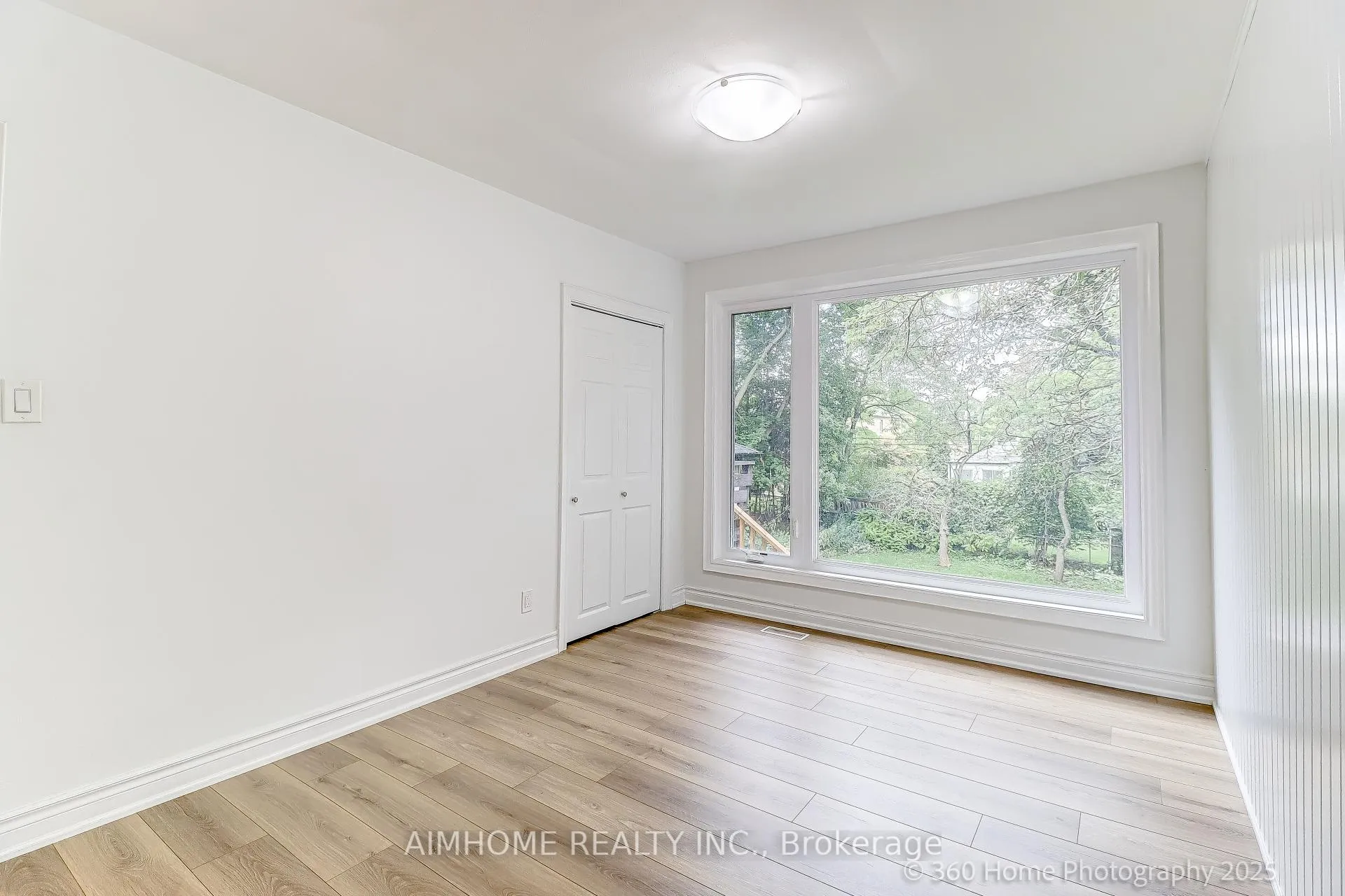 Photo 13 of Unit (Main), 108 Steeles Avenue, Markham, Grandview — HOMEH