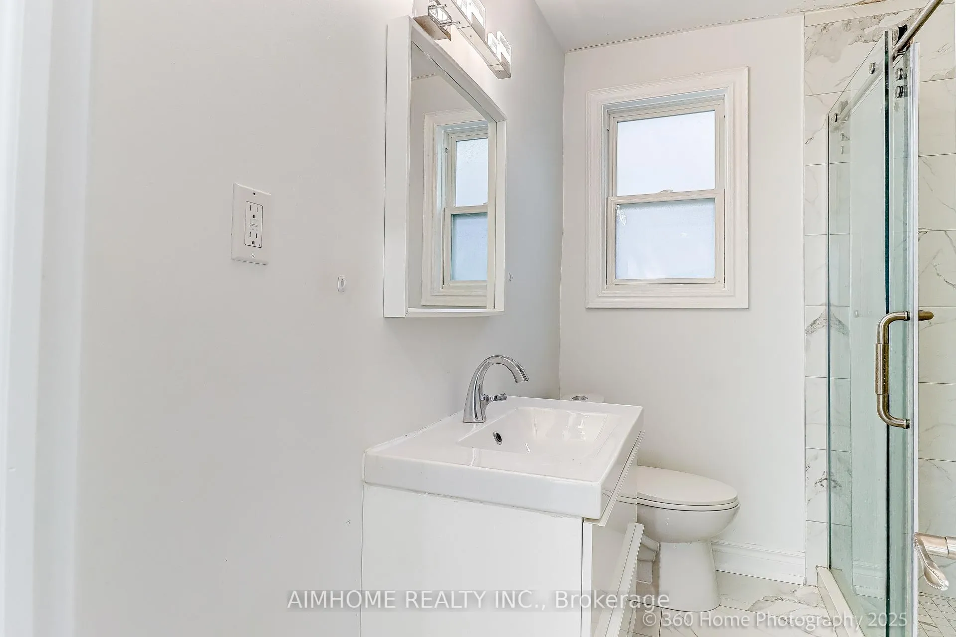 Photo 15 of Unit (Main), 108 Steeles Avenue, Markham, Grandview — HOMEH