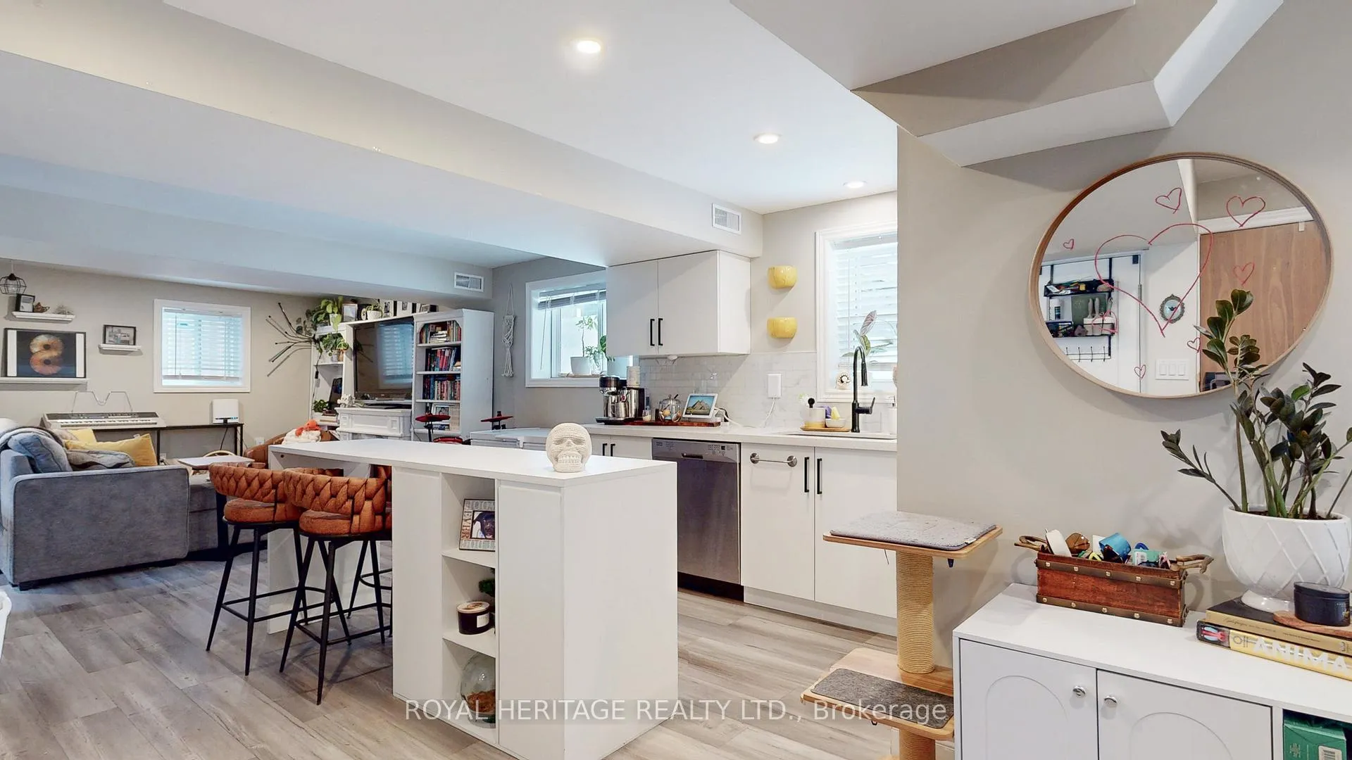 Photo 23 of 100 Cromwell Avenue, Oshawa, Vanier — HOMEH
