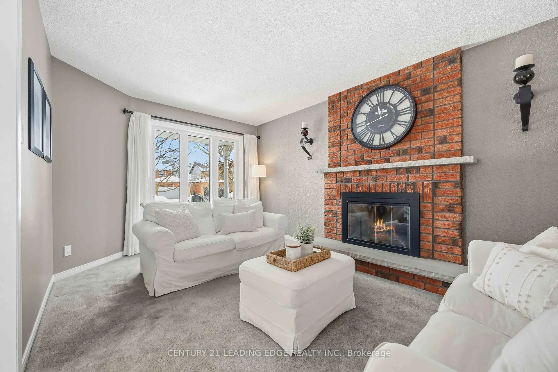Photo 7 of 8 Tudor Place, Georgina, Keswick North — HOMEH
