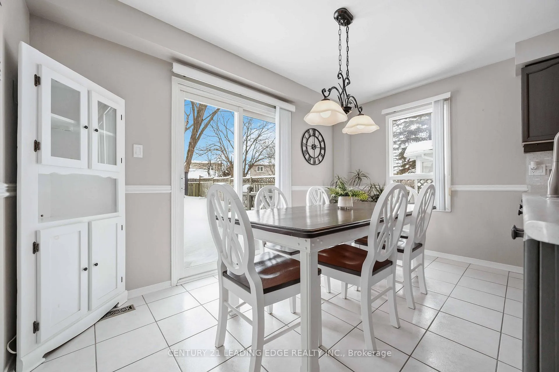 Photo 22 of 8 Tudor Place, Georgina, Keswick North — HOMEH