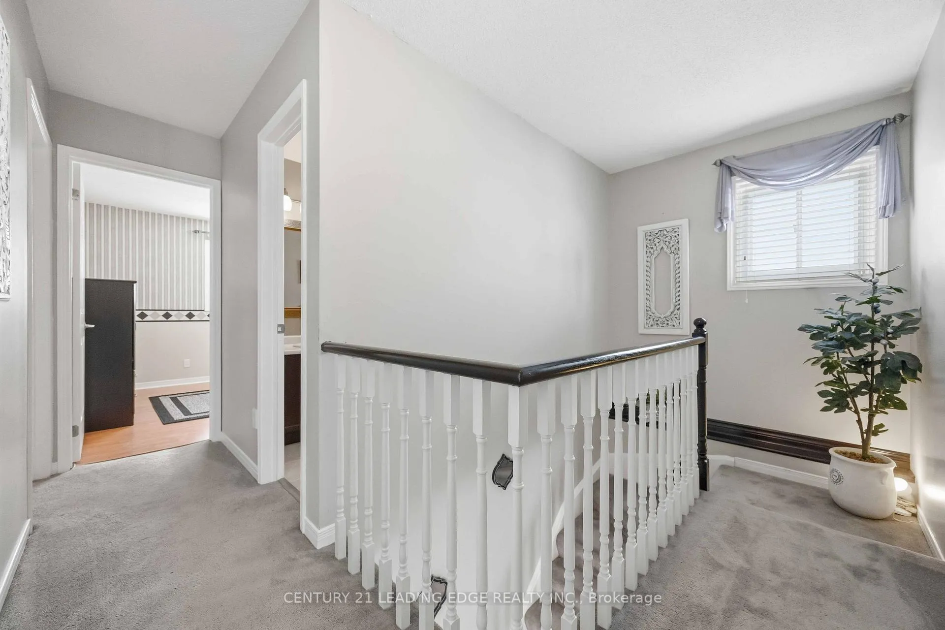 Photo 25 of 8 Tudor Place, Georgina, Keswick North — HOMEH